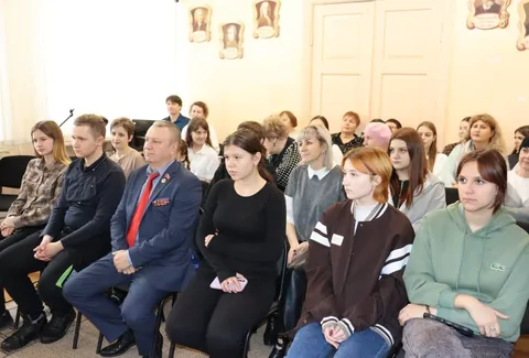 Зрители в зале музыкальной школы